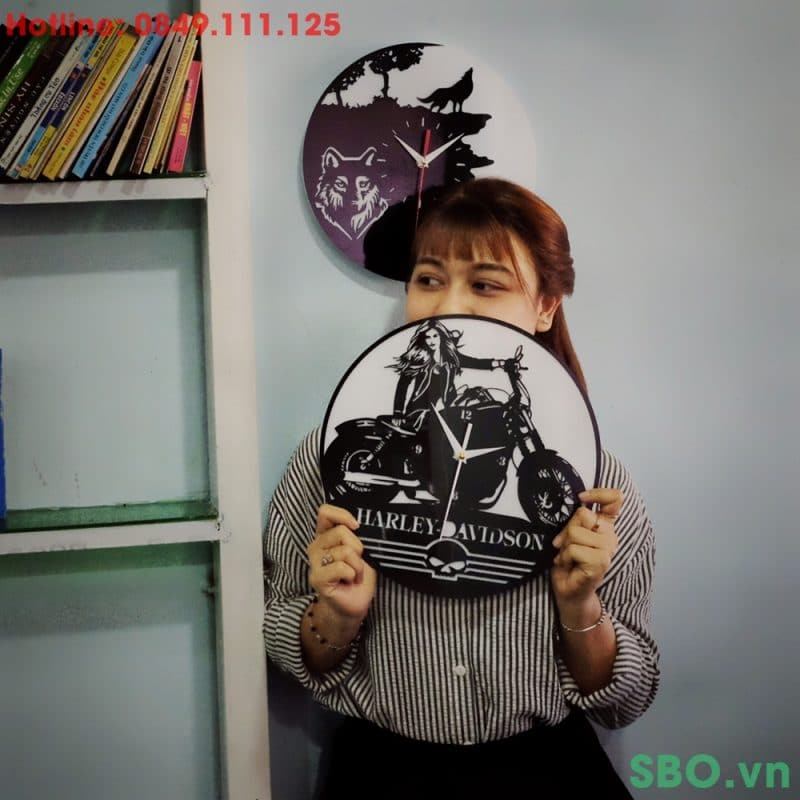 Đồng hồ treo tường mica mô tô cá tính SB005