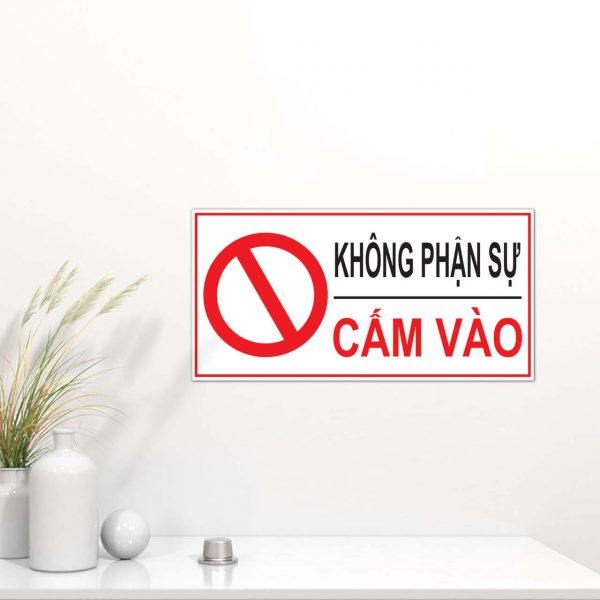 Bảng báo không phận sự cấm vào Mica