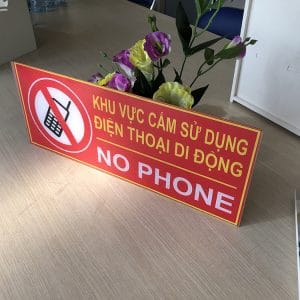 biển báo cấm sử dụng điện thoại bằng nhựa mica