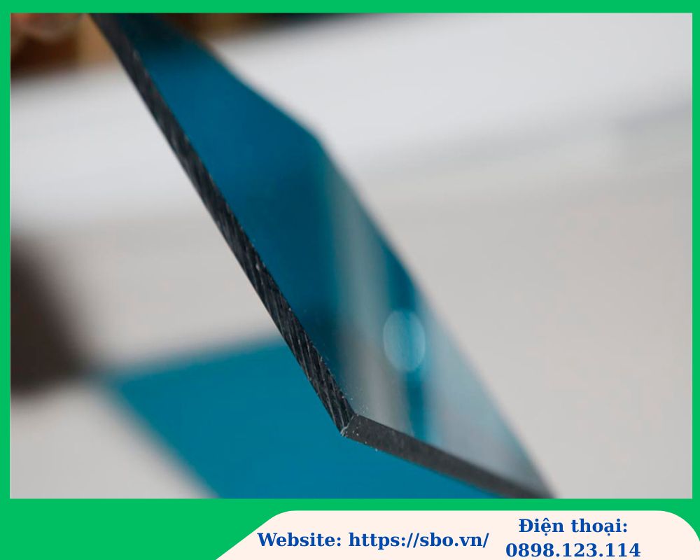 tam poly dac 2mm 6 Tấm polycarbonate đặc ruột 2mm; tấm poly đặc 2ly (mm)