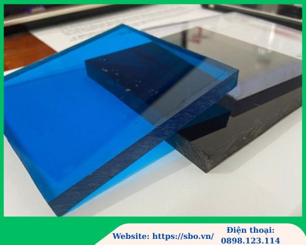 tấm polycarbonate đặc ruột 8mm; tấm poly đặc 8mm