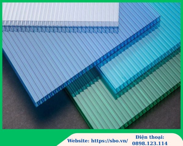 Tấm Polycarbonate rỗng 4mm Solmart