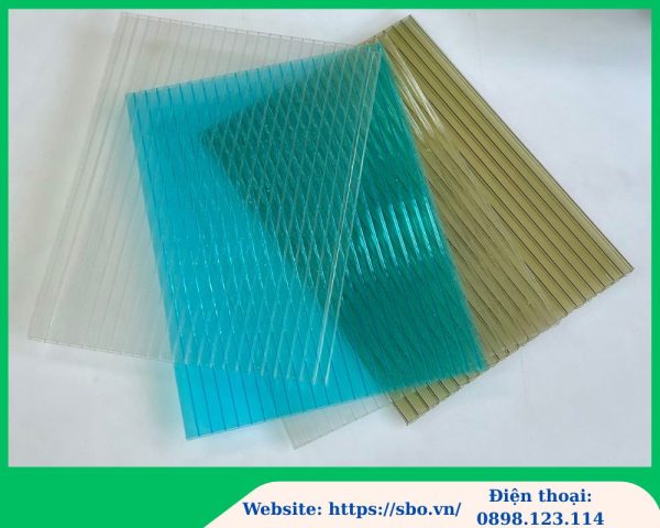 Tấm Polycarbonate rỗng 4mm Solmart