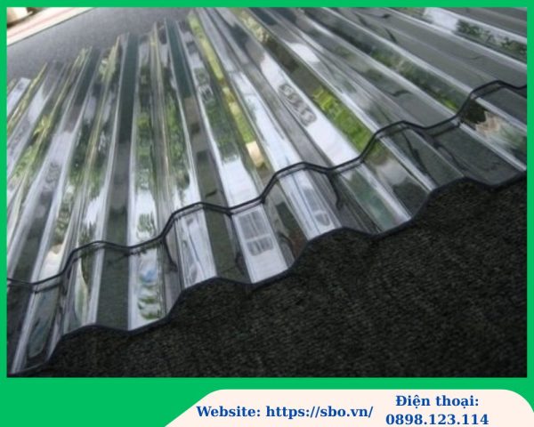 Tôn lấy sáng polycarbonate 9 sóng vuông