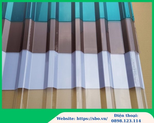 Tôn lấy sáng polycarbonate 9 sóng vuông