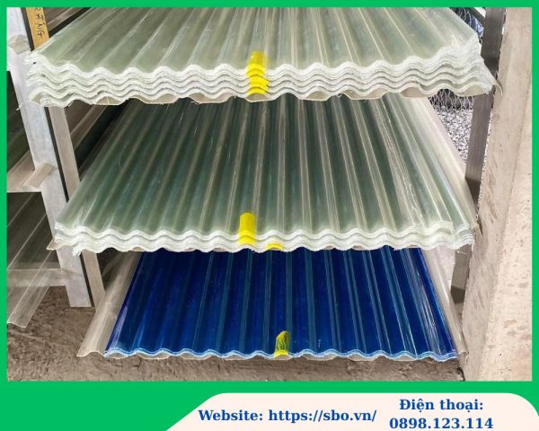 Tôn lấy sáng polycarbonate 9 sóng vuông