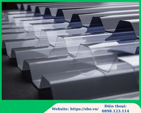 Tôn Nhựa Polycarbonate 11 Sóng 1mm Solmart