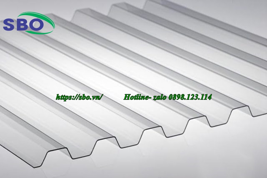 Đặc điểm và lợi ích nổi bật của tôn nhựa lấy sáng