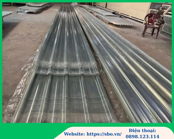 Tôn, tấm lợp lấy sáng sợi thủy tinh