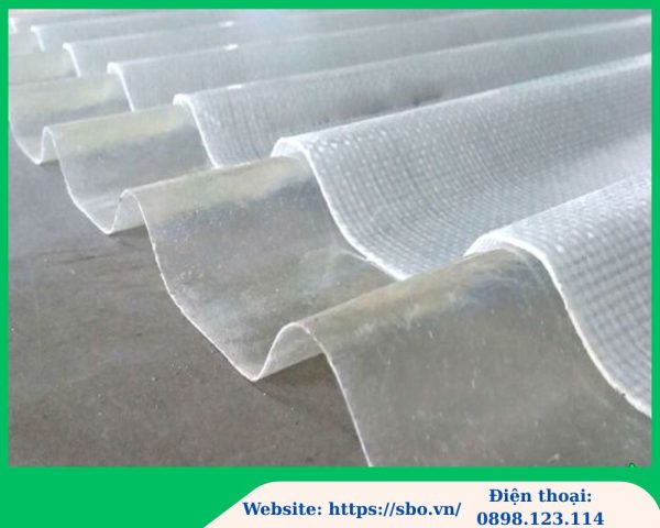 Tôn, tấm lợp lấy sáng sợi thủy tinh